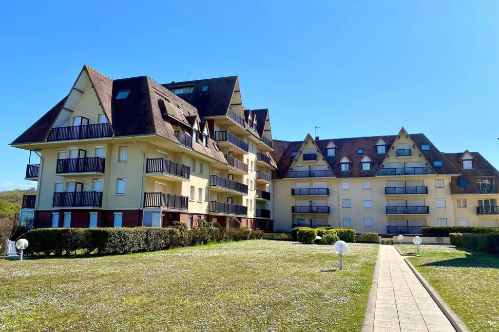 Studio Avec Acces A La Mer - Cabourg Exteriör bild
