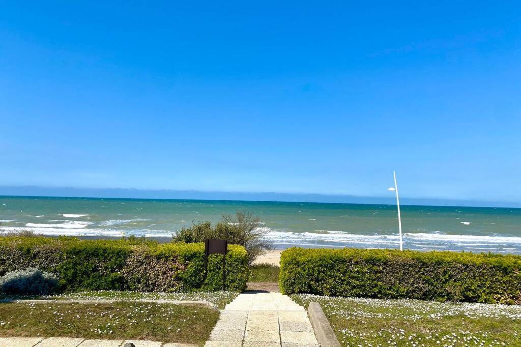 Studio Avec Acces A La Mer - Cabourg Exteriör bild